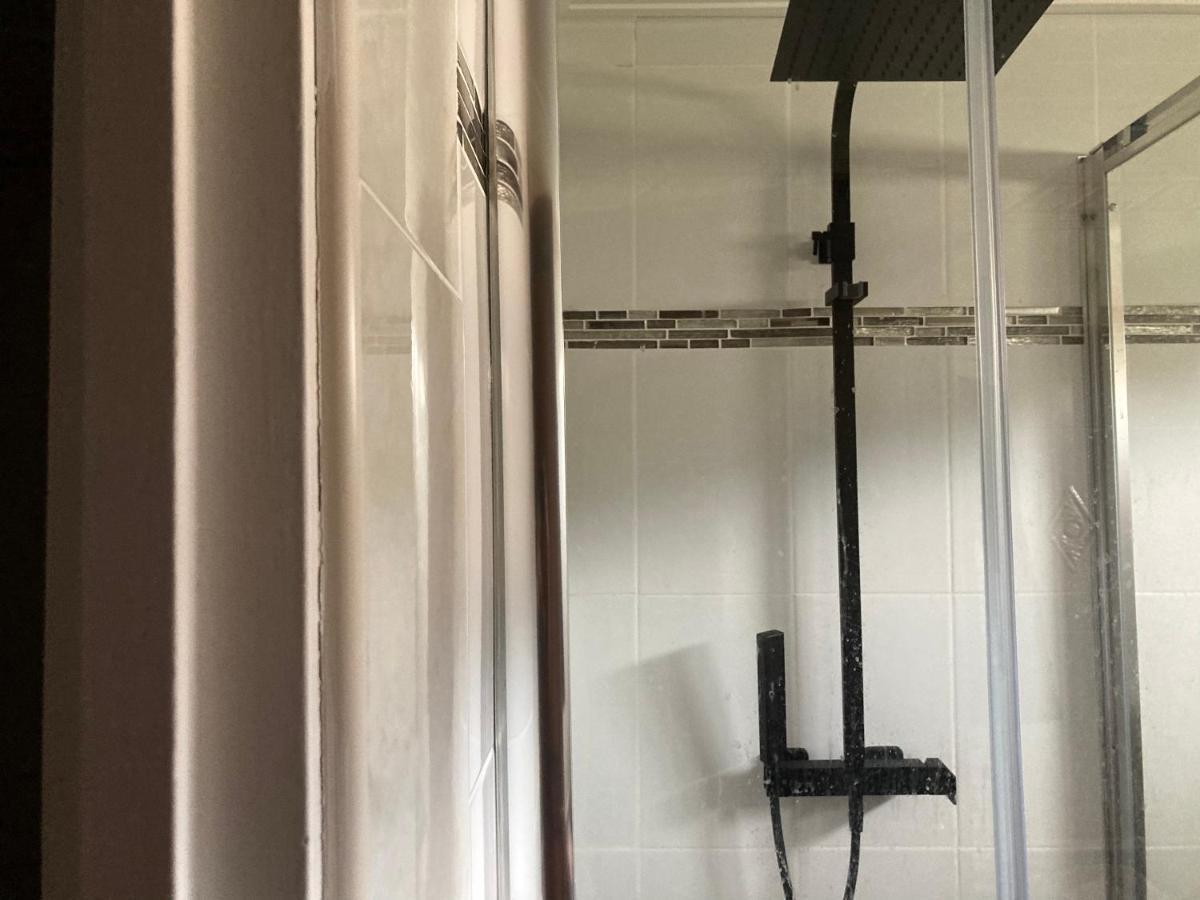 Location Chambre Avec Salle De Bain Et Partie Commune Sea View & Mountain View Renting 1 Of 3 Bedrooms With Shared Common Space 3 Bdrm Apt Not 1 Bdrm Plus Clime Ou Ac Бастия Екстериор снимка